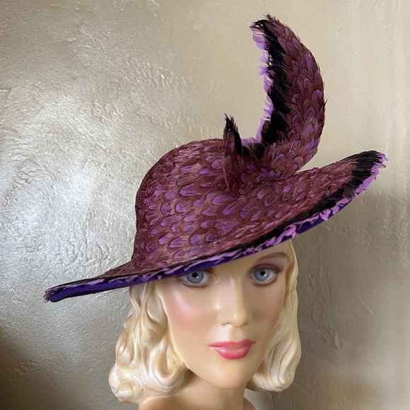 ASTONISHING DESIGNER JACK  MCCONNELL VINTAGE PURPLE FELT WIDE BRIM + FEATHERS - Picture 3 of 16